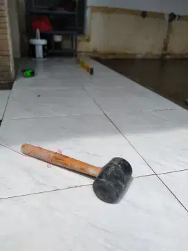 Tukang bangunan