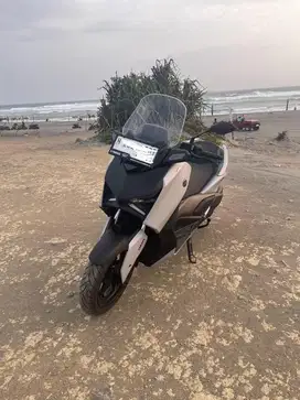 Xmax Connected 2024