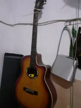 Dijual gitar simpanan