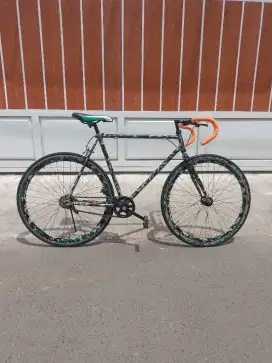 SEPEDA FIXIE  DOLTRAP