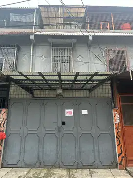 Disewakan Rumah Siap Huni Jelambar 3 Lantai Termasuk Furniture
