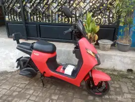 Sepeda listrik uwinfly D60