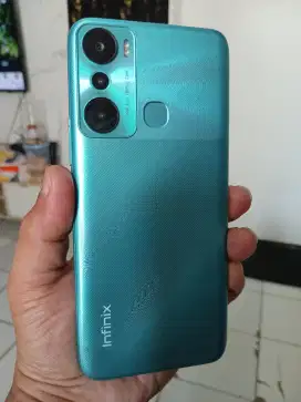 Infinix HOT 20i 4+3 / 64 gb