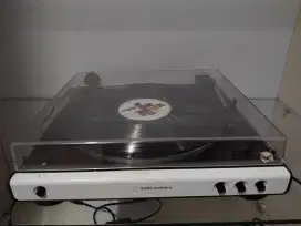 Turntable Audio-Technica AT-LP60Original Jepang,Suara Jernih,SiapPakai