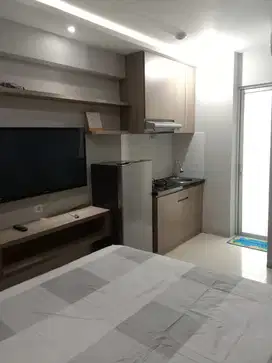 DISEWAKAN STUDIO FURNISHED TOWER H LT. RENDAH APARTMEN BASSURA CITY