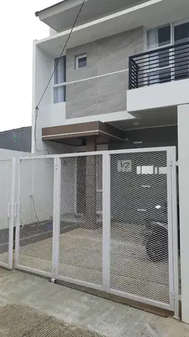 Rumah 2 Lantai Siap Huni di Cilodong, Depok