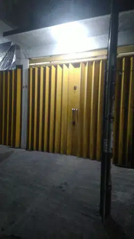 Kost 18 Kamar + Ruko Lokasi Strategis di Peneleh Undaan Surabaya