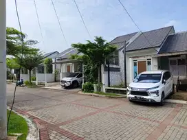 DISEWAKAN RUMAH 2 KAMAR di AMITY Gardens Graha Sawangan
