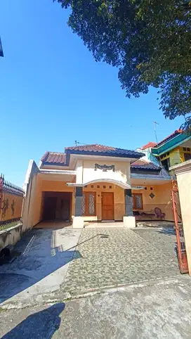 DIJUAL RUMAH di Warinoi - area Hamid Rusdi, Malang