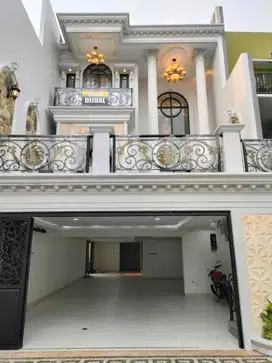 Rumah Mewah Desain Classic Eropa di Mampang Prapatan Jakarta