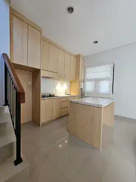 Dijual cepat rumah di Vanya Park BSD strategis, akses mudah
