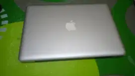 Laptop apple macbook pro 2009.gambling.lcd mulus. Casing mulus.