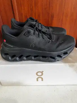 On Cloudtilt Woman size 7 (US)