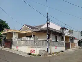 Dijual cepat rumah posisi Huk, ditaman cimanggu, tanah sereal