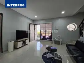 Rumah Hook Dijual Green Lake City Cluster East Asia - Luas Tanah 130m2