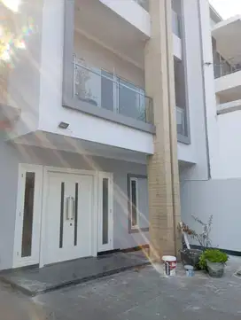 Dijual rumah baru minimalis modern di Taman Surya  5