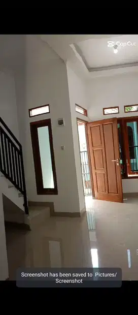 Rumah Baru, 2 Lantai, Utan Kayu Jaktim, Super Strategis, 400 Jutaan