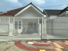 rumah pinggir jalan Nusaloka BSD cocok untuk usaha