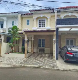 DIJUAL RUMAH SIAP HUNI DI RAFFLES HILLS DEKAT TOL CIBUBUR