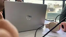 Laptop HP 14s N4500 8/512gb intel inside pemakaian 1bulan