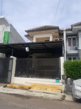 Rumah Terawat 2 Lantai Semi Furnished di Pasadena Caringin