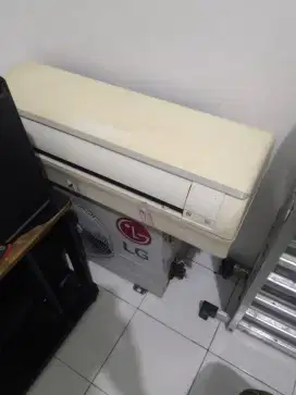Ac lg bekas 1/2 pk dingin