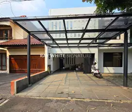 Dijual Rumah Bagus di Komplek Pesona Exclusive, Mampang Prapatan