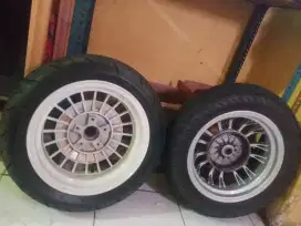 Ban vespa merk rossi