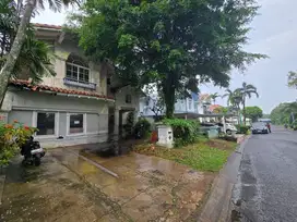 FOR SALE Rumah Tua di Lippo Karawaci