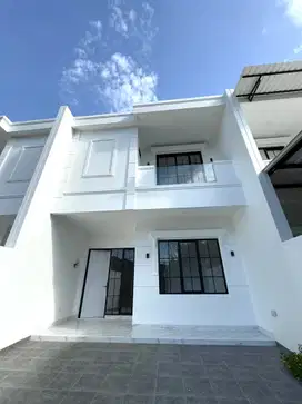 Rumah Taman Villa Meruya 2Lt 6x21 4+1KT SHM Ready 2 Unit Bisa KPR