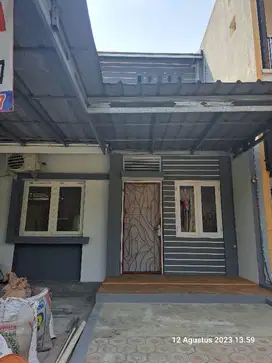 rumah cantik dan mini malis.