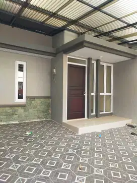 DIJUAL RUMAH RAPIH FULL RENOVASI SIAP HUNI