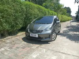 Pajak Panjang - HONDA JAZZ 1.5 E BENSIN M/T 2013 ABU