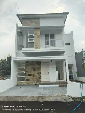 RUMAH SIAP HUNI DEKAT BINUS DAN ARAYA