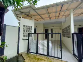 For Sale 2 Unit Rumah Puri Sawangan Residence Atas