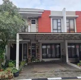 Dijual Rumah Bagus di Cluster Asia Greenlake City Cipondoh, Tangerang