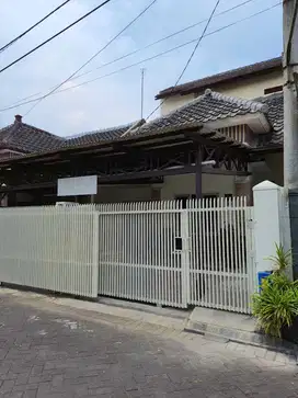 Rumah dikontrakkan ekonomis & strategis Arjosari Blimbing Malang