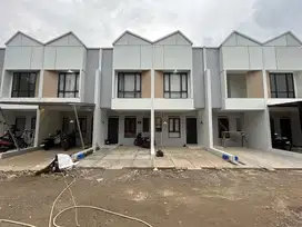 RUMAH 2 LANTAI CUMA 3 MENIT KE TOL DI BEJI DEPOK!