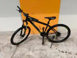 Sepeda POLYGON Premier 4 Alloy Hidrolis Tektro Size M Ban 27,5