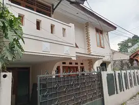 RUMAH SEWA RADIO DALAM KEBAYORAN BARU JAKARTA SELATAN
