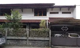 Rumah Murah Lokasi Strategis Dekat Jalan Riau Bandung
