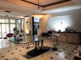 Rumah Tua Dijual Cepat Hitung Tanah, Kedoya, Jakarta Barat
