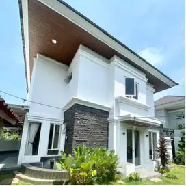 dijual cepat rumah di kota wisata cibubur semi furniture