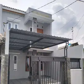 Rumah baru minimalis 2 Lantai siap huni di Banjasari Solo