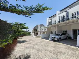 RUMAH VILLA DI LAWANG,MALANG,DINGIN,BERKABUT