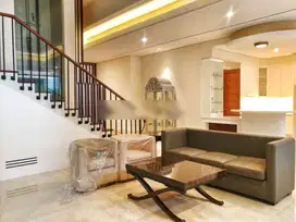 Rumah Mewah Siap Huni Area Strategis Pondok Indah