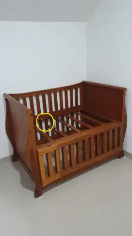 Ranjang bayi asli kayu Jati