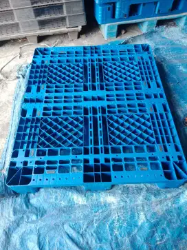 Pallet plastik bekas murah palet plastik bekas murah