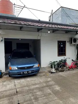Di jual rumah 1 kt dan 1 km