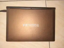 Notebook Toshiba NB 520